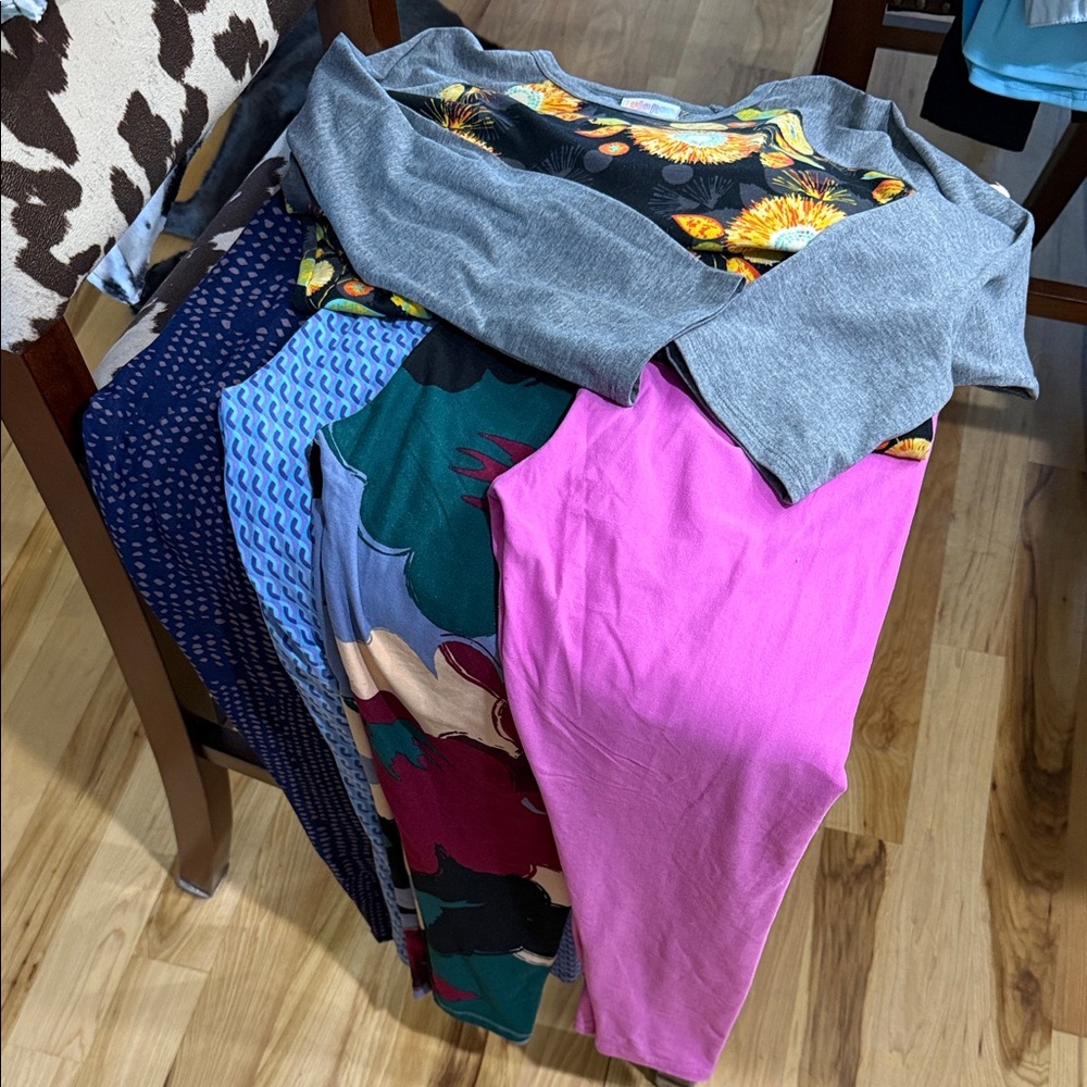 LuLaRoe Clothing Bundle 3/4 Shirt Leggings pink blue teal green orange
